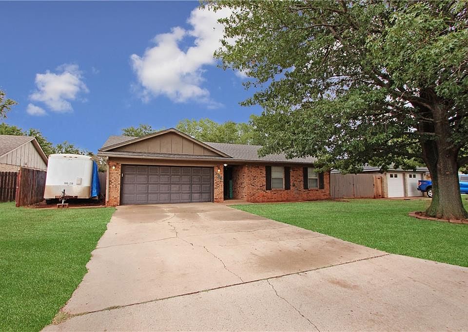 1st image of 104 Sondra Dr #5803030349