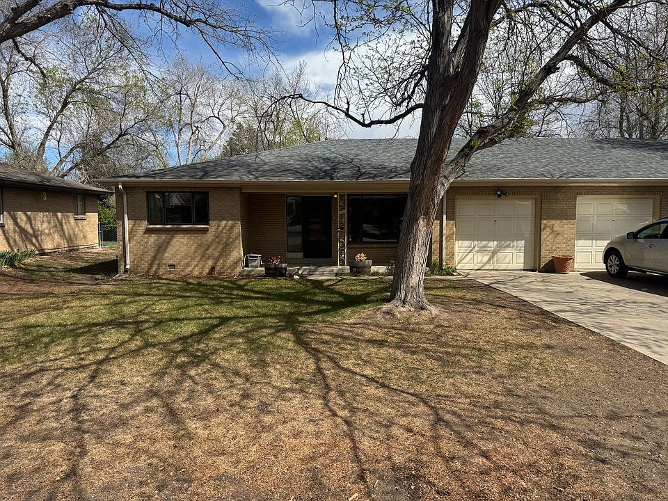 1st image of 1690 Cody St