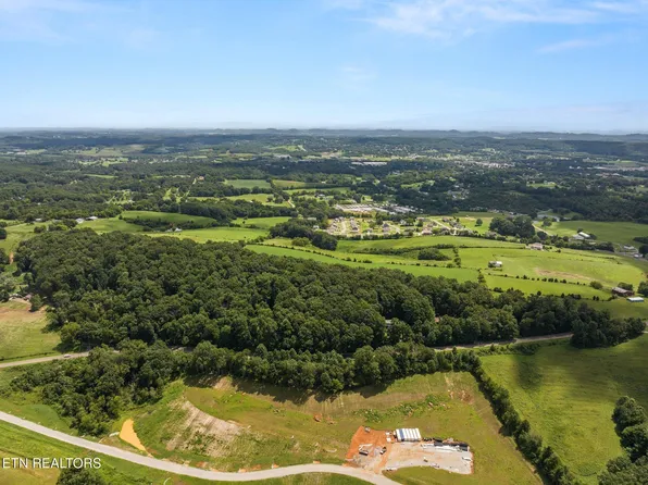 Oakland Rd, Sweetwater, TN 37874