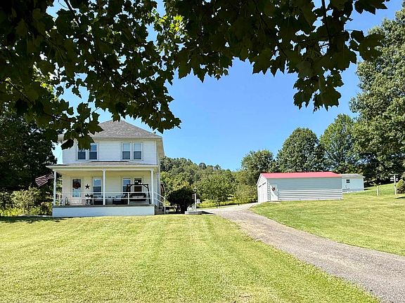 2nd image of 783 Meadland Rd