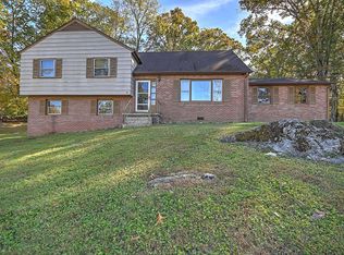 101 Greenwood Ln, Kingsport, TN 37663