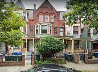 582 Kossuth St #2, Bridgeport, CT 06608