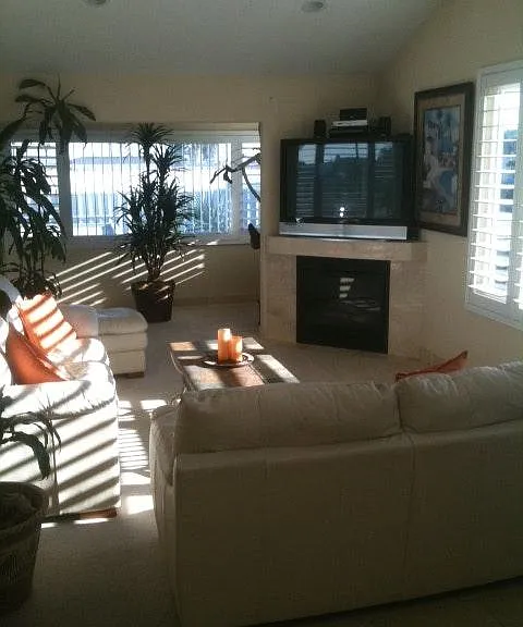 Living room & office area