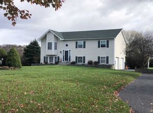 221 Robinson Ln, Wappingers Falls, NY 12590