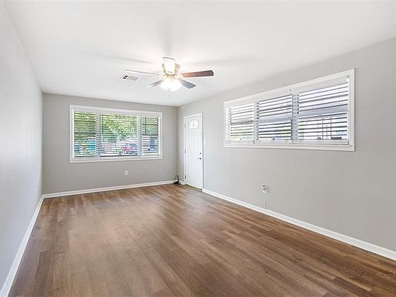 4th image of 4949-51 Arts St