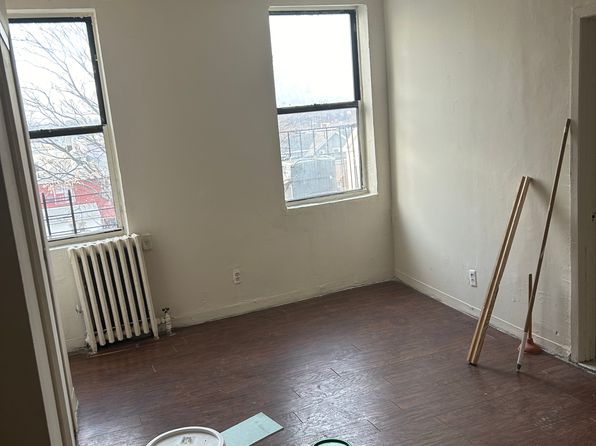 (undisclosed Address)