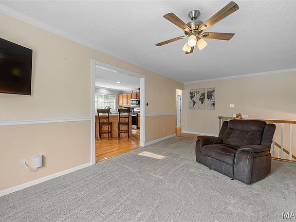 3rd image of 2323 Hempline Ct