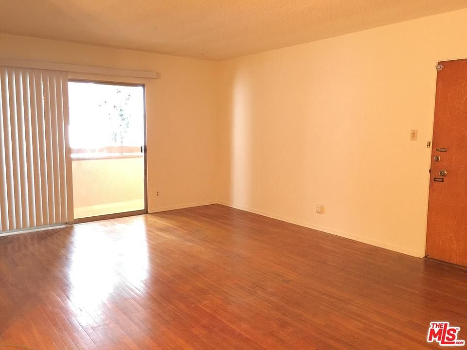 1st image of 1331 N Gardner St APT 7