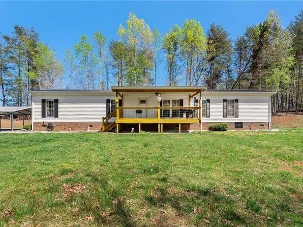 2567 Vein Mountain Rd, Nebo, NC 28761