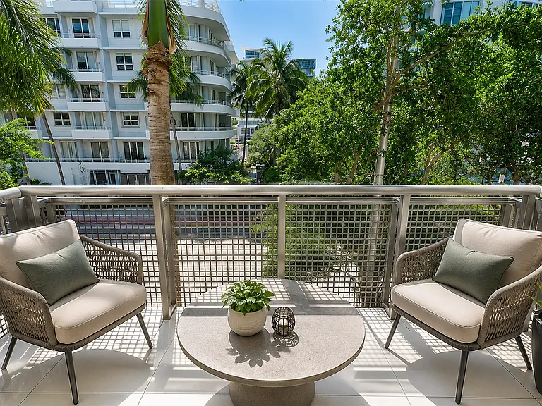 6000 Collins Ave #313 — Photo 9