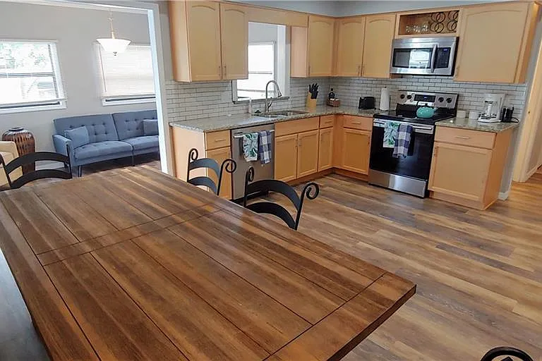 309 Shore T Rd — Photo 12