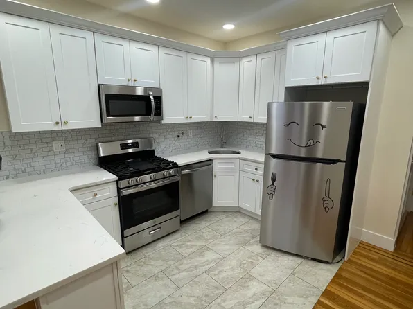 (undisclosed Address), Bronx, NY 10461