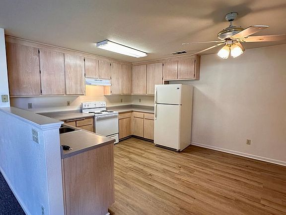 5th image of 814-816 Cally Ct #814/02