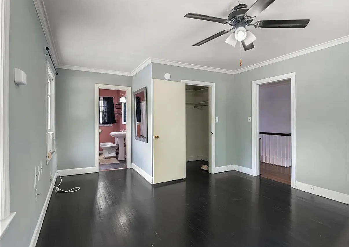 4 bed, 2592 sqft, $750 — Photo 1