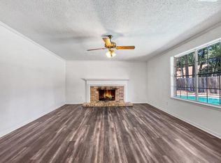 8232 Paw Valley Ln, Charlotte, NC 28214