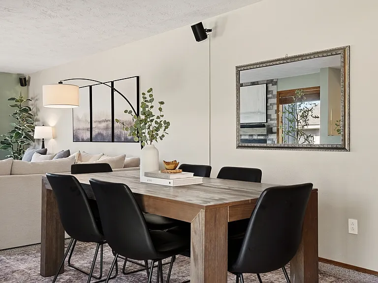W Cora Ct — Photo 15