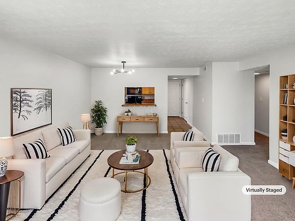 2nd image of 930 Quay Ave APT D