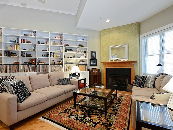 4th image of 525 Hinman Ave APT 1N