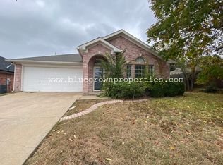1603 Crestmeadow Ln, Mansfield, TX 76063