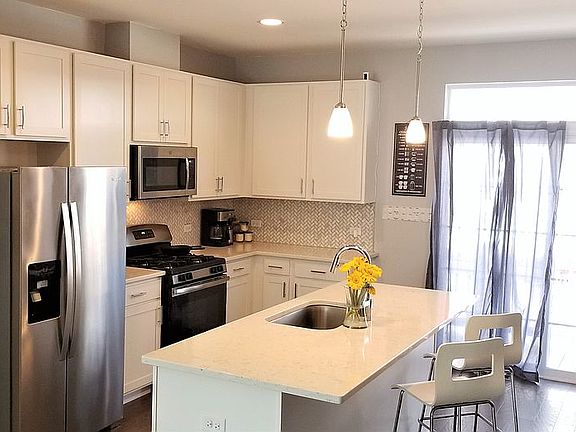 5th image of 207 Capulina Ct
