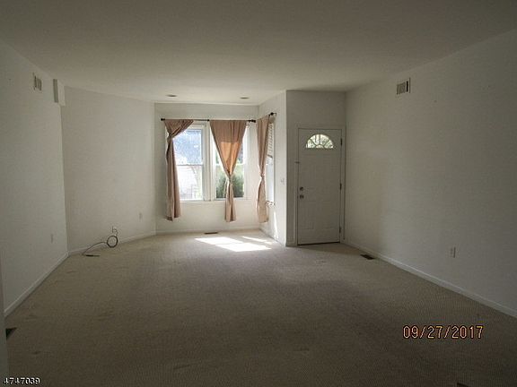 2nd image of 321 Lincoln St