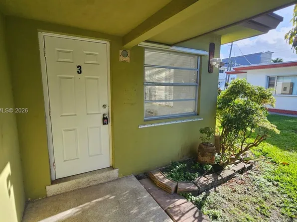 808 NE 10th St Unit 3, Hallandale, FL 33009