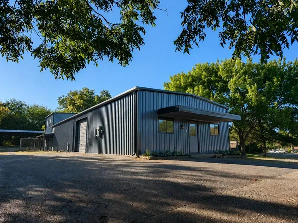 2914 W Morton St, Denison, TX 75020