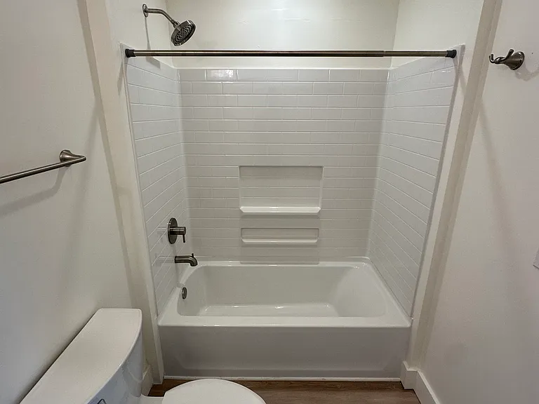 930 Summit Ave #1 — Photo 19