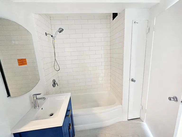 5801 N Sheridan Rd #1D — Photo 6