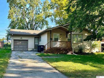 6614 Parkview Ln, Omaha, NE, 68104