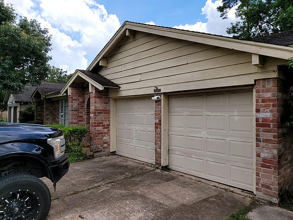 4th image of 16307 Green Shade Dr