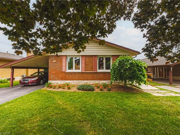 45 Gail St, Cambridge, ON N1R 4M3