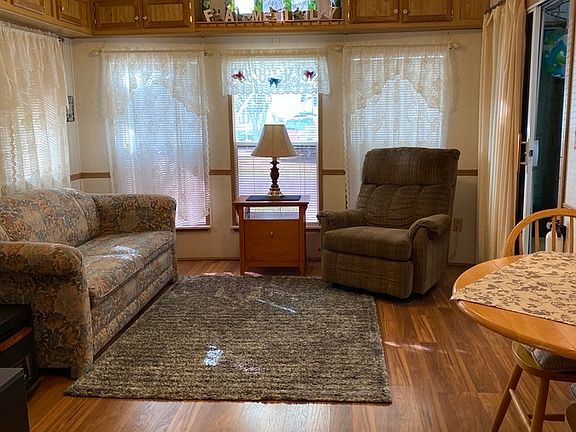 2nd image of 400 Fm 3168 Lot 440