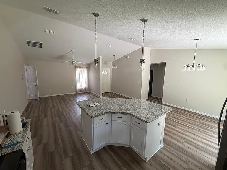 8123 SW 200th Ct — Photo 9