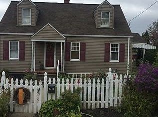 1711 Raymond Ave, Latrobe, PA 15650