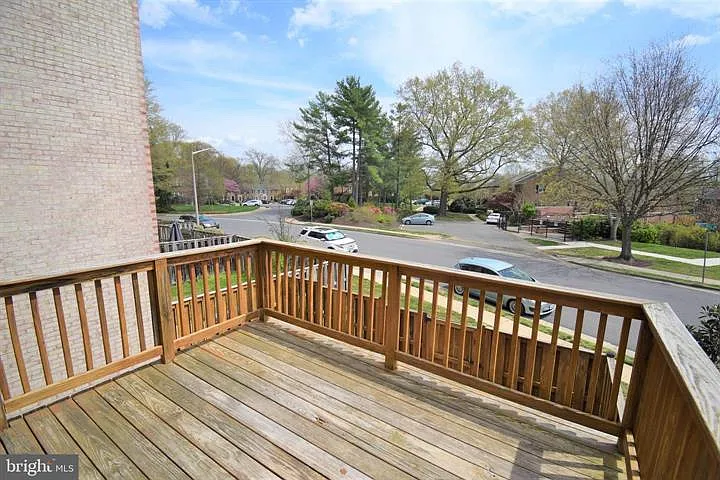 8243 Cedar Landing Ct — Photo 11