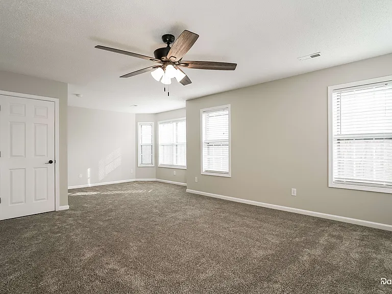 3320 Dairy Point Dr — Photo 12