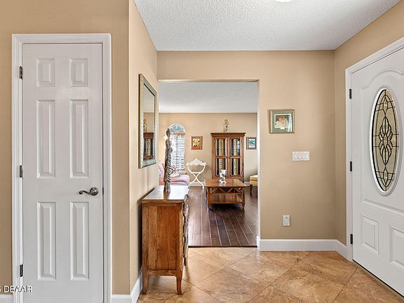4th image of 6 Leisure Wood Way
