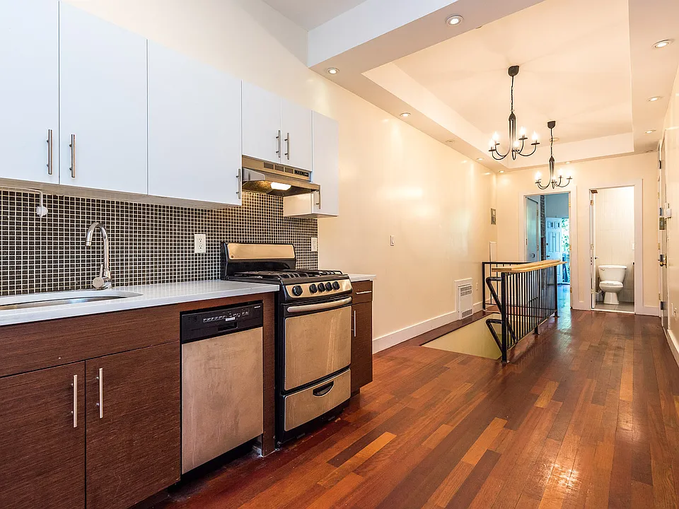 59 Wilson Ave #1R