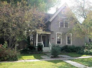 617 W 4th St, Appleton, WI 54911