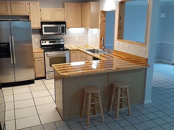 3rd image of 161 Cay West Way