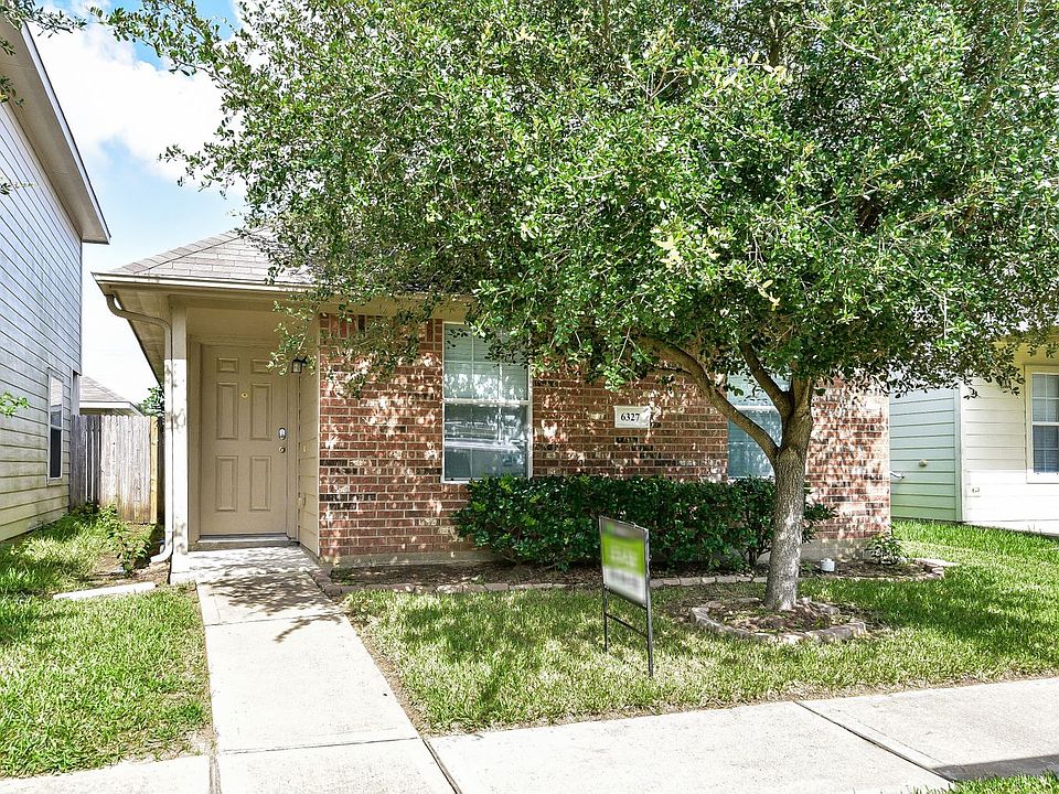 1st image of 6327 Mountain Pines Ln