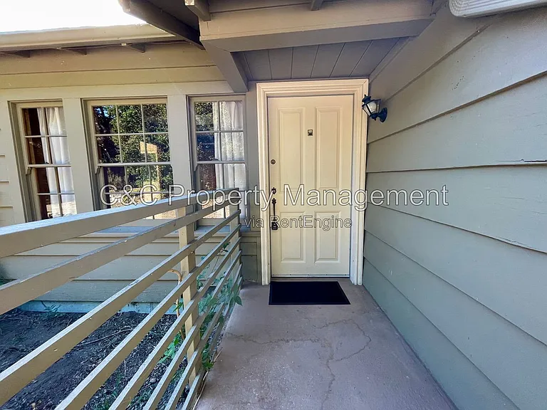 8210 El Camino Estrada — Photo 2