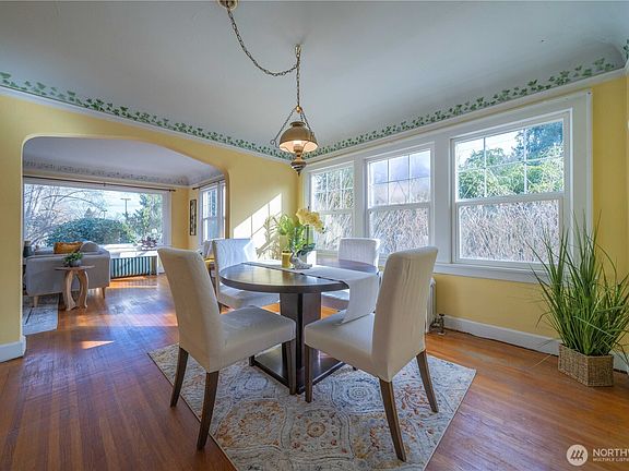 5th image of 10703 30th Avenue NE