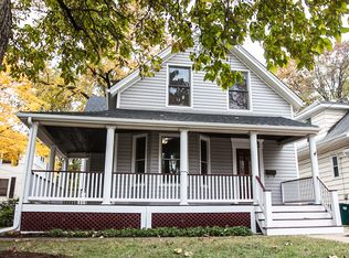 408 Tuxedo Blvd, Saint Louis, MO