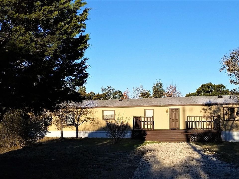 Beautiful 3/2 Home in the Country 
 + Large deck for relaxing