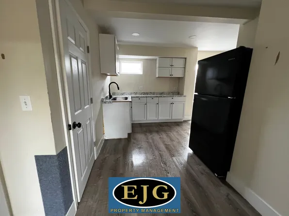 12 Winter St #5, Laconia, NH 03246