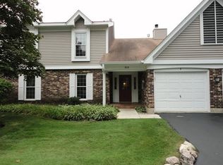 804 Chasefield Ln APT 1, Crystal Lake, IL 60014
