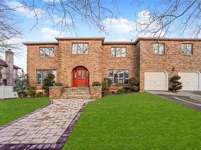 121 Dahlia St, Staten Island, NY, 10312