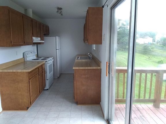 5th image of 5076 Macnamara Dr